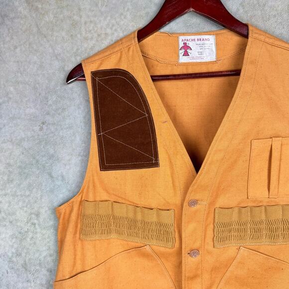 VTG 70s Hunting Vest Sz L Tan Shooting Pockets USA Utility Apache Brand - Picture 4 of 8